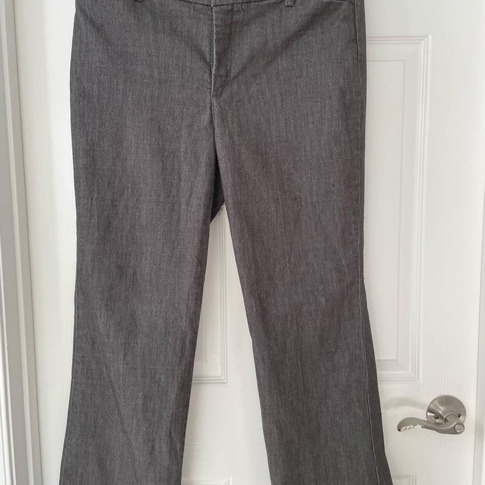 Lee Gray Straight Leg Pants Versatile Design